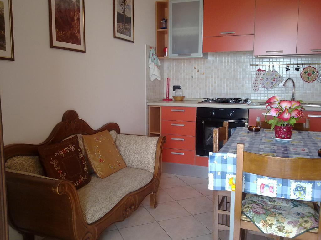 דירות קאלה גונונה Casa Purple חדר תמונה